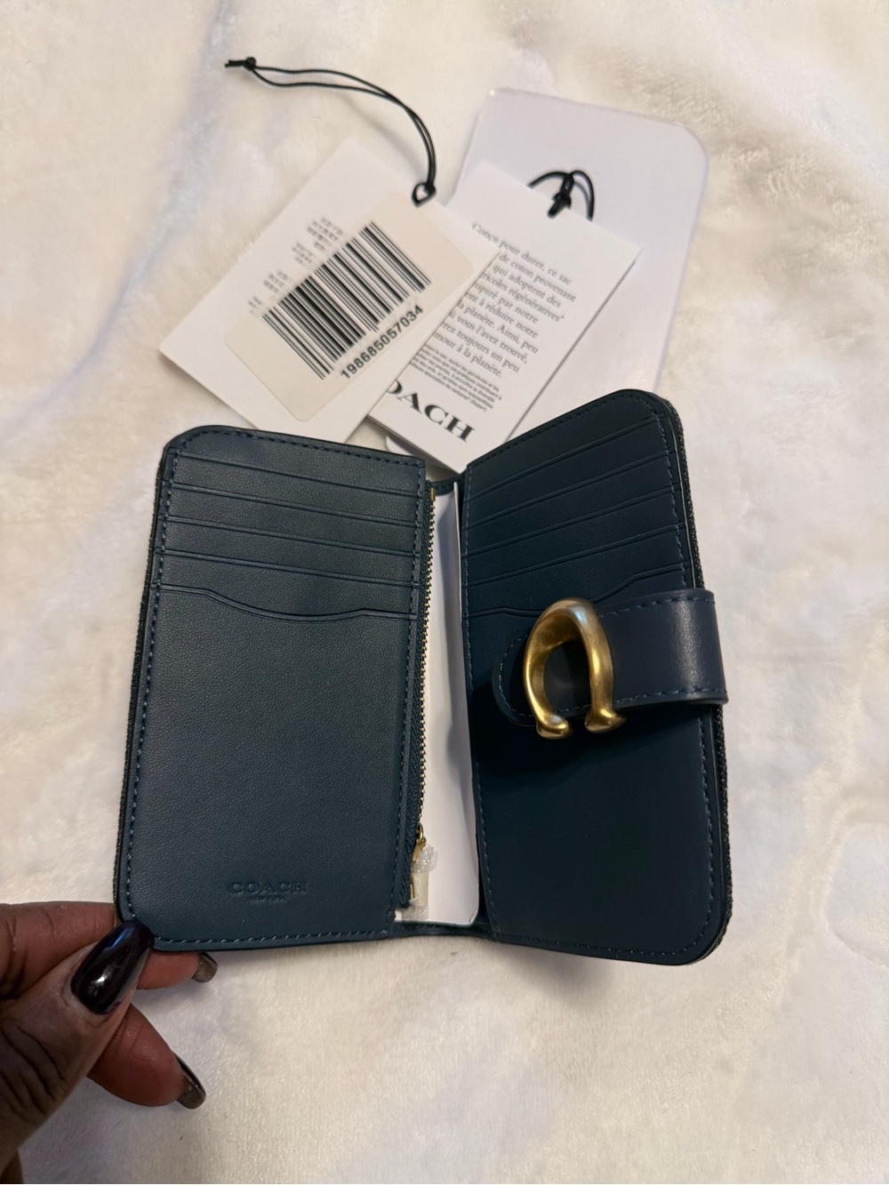 Coach Women’s Wallets - Picture 4 of 4